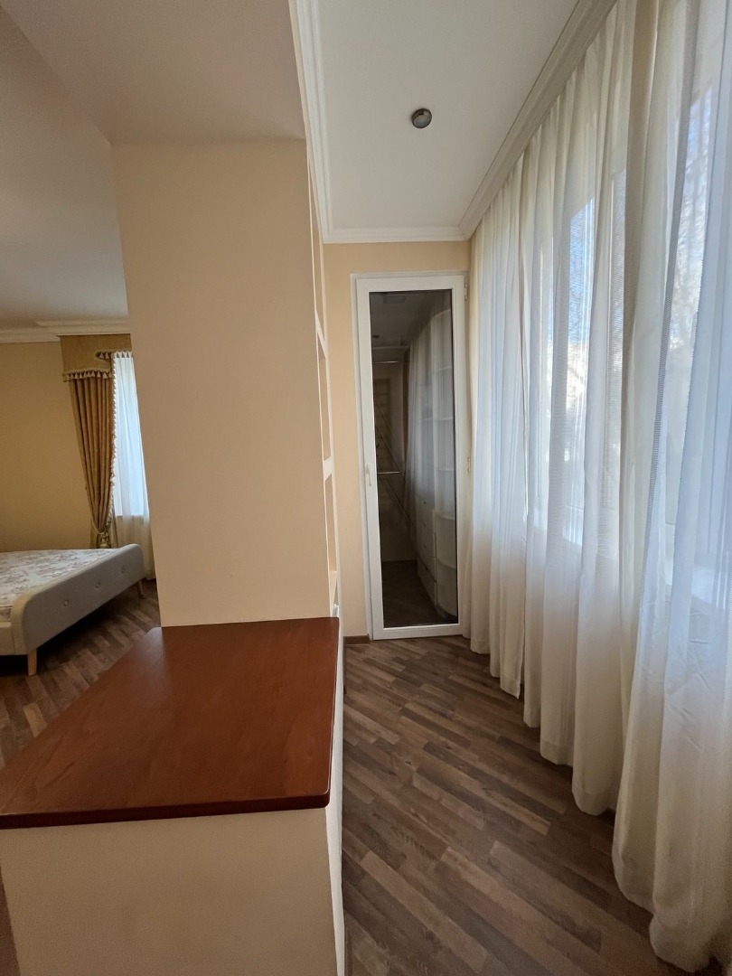 продажа трехкомнатной квартиры номер A-173434 в Приморском районе, фото номер 17